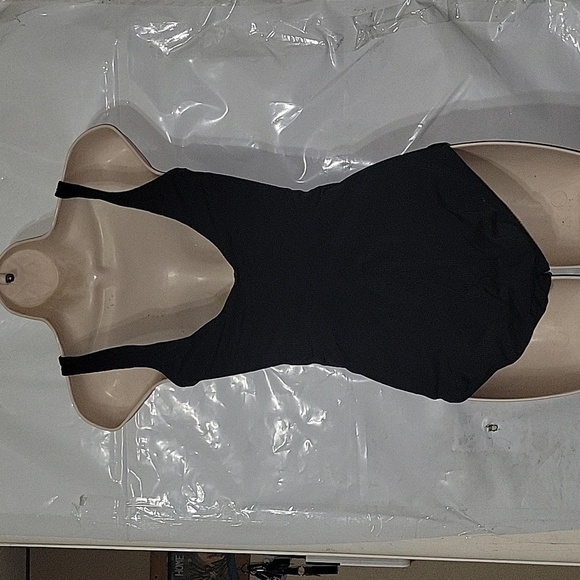 CATALINA One-Piece Black Swimsuit Bathing Suit S Outdoor Beach Coastal Summer - Picture 2 of 4
